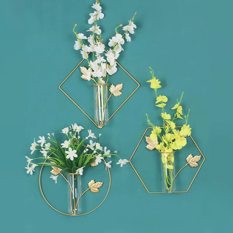 Wholesale Suppliers Home Nordic Luxury Hydroponic Container Arrangement Glass Vase Metal Art Wall Pendant Room Decor Aesthetic
