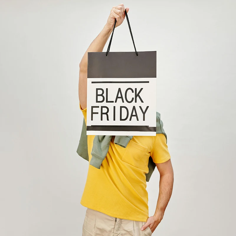 Custom Design Printed Shopping Gift Packaging Paper Bag With Your Own Logo Luxury Black White Retail Thick Paper Bag For Clothes