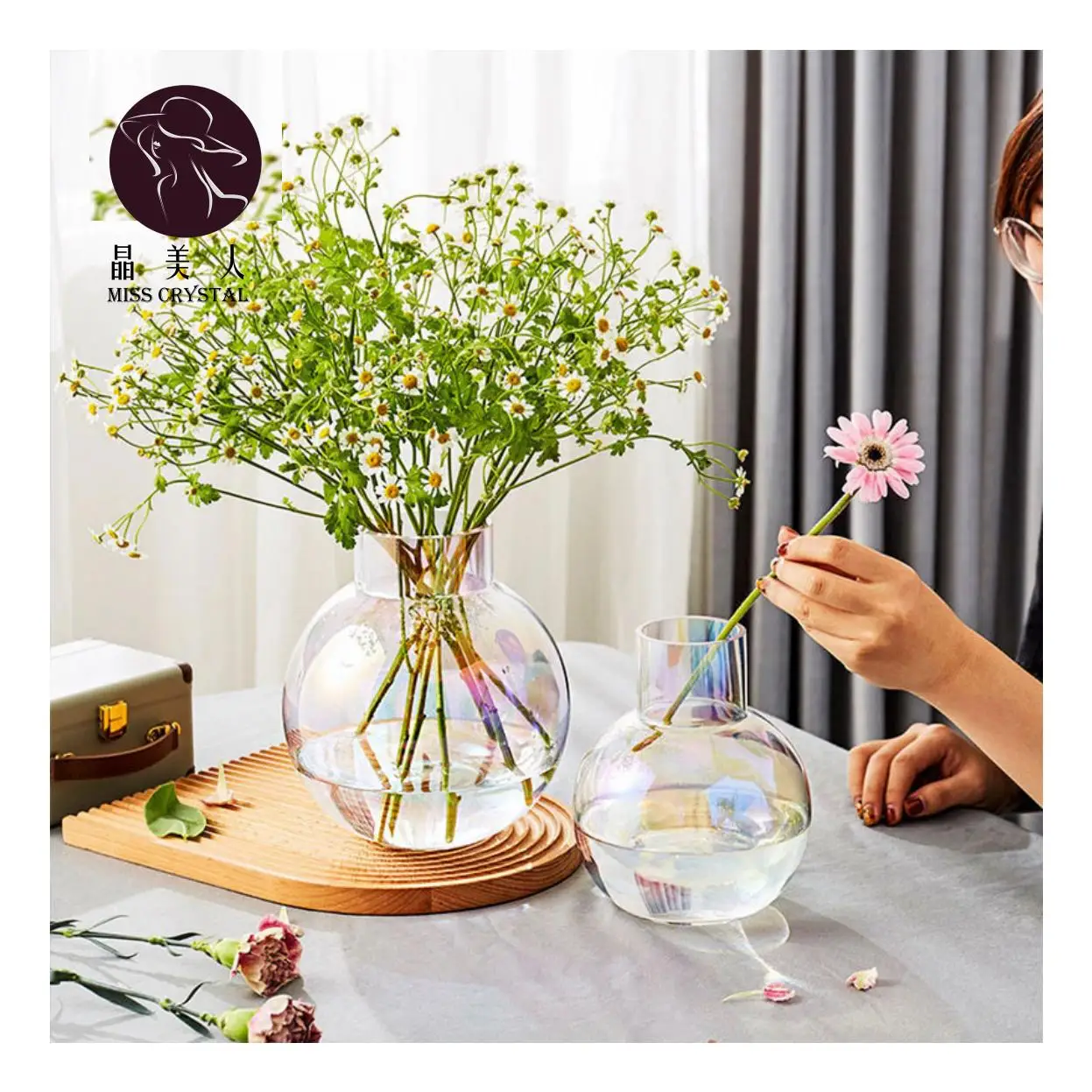 Simple Nordic style Ball Shape Smooth Glass Vase Modern style Clear Glass vase for Wedding and Home Decoration