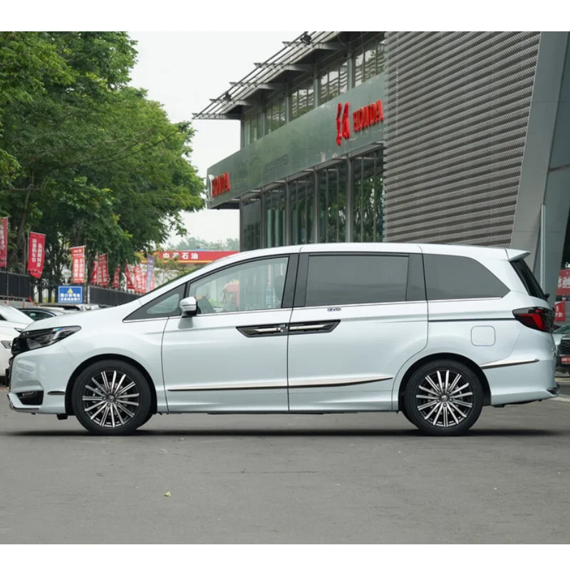 Honda1 Elysion 2024 2.0L e:HEV midsize MPV oil-electric hybrid E-CVT 7seaters front wheel drive