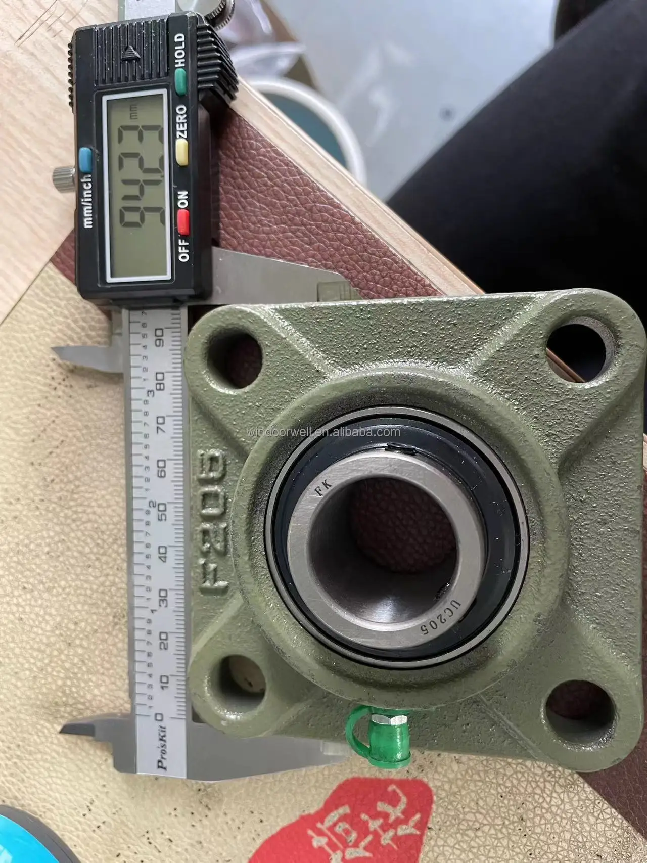 Ball Bearing UCF205 UCF206 UCF207 UCF208 UCF209 UCF210