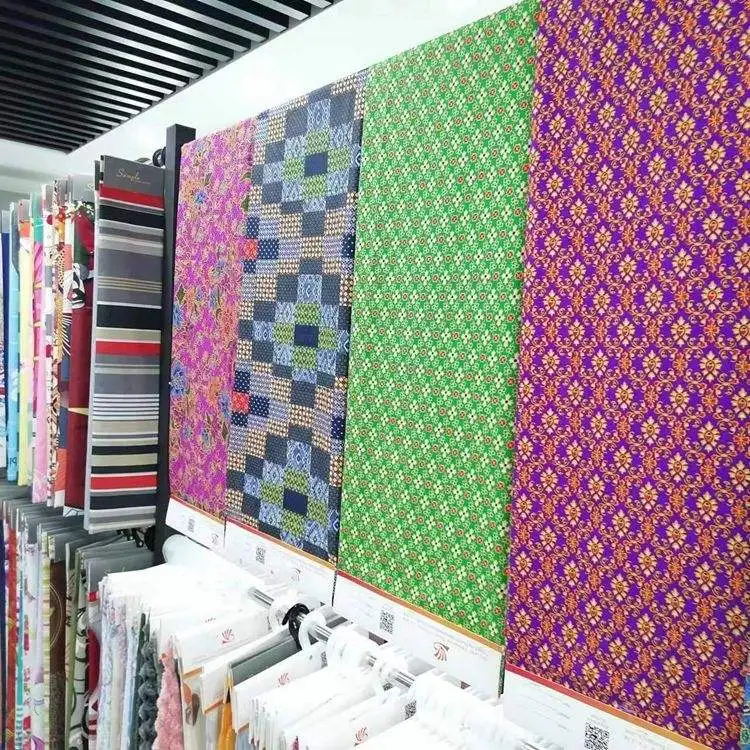 Wholesale indonesia or thailand polyester batik sarong fabric for women skirt dress with custom printing