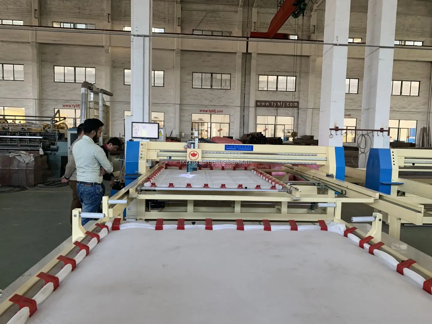 HFJ-26A-2 Bed Comforter sleeping quilt sofa blanket computerized quilting machine household quilter