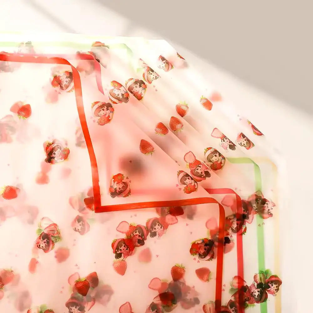 Luxury 58*58cm/pcs Little Girl Strawberry Pattern Printed Waterproof OPP Plastic Flower Wrapping Paper for Floral Wrapper