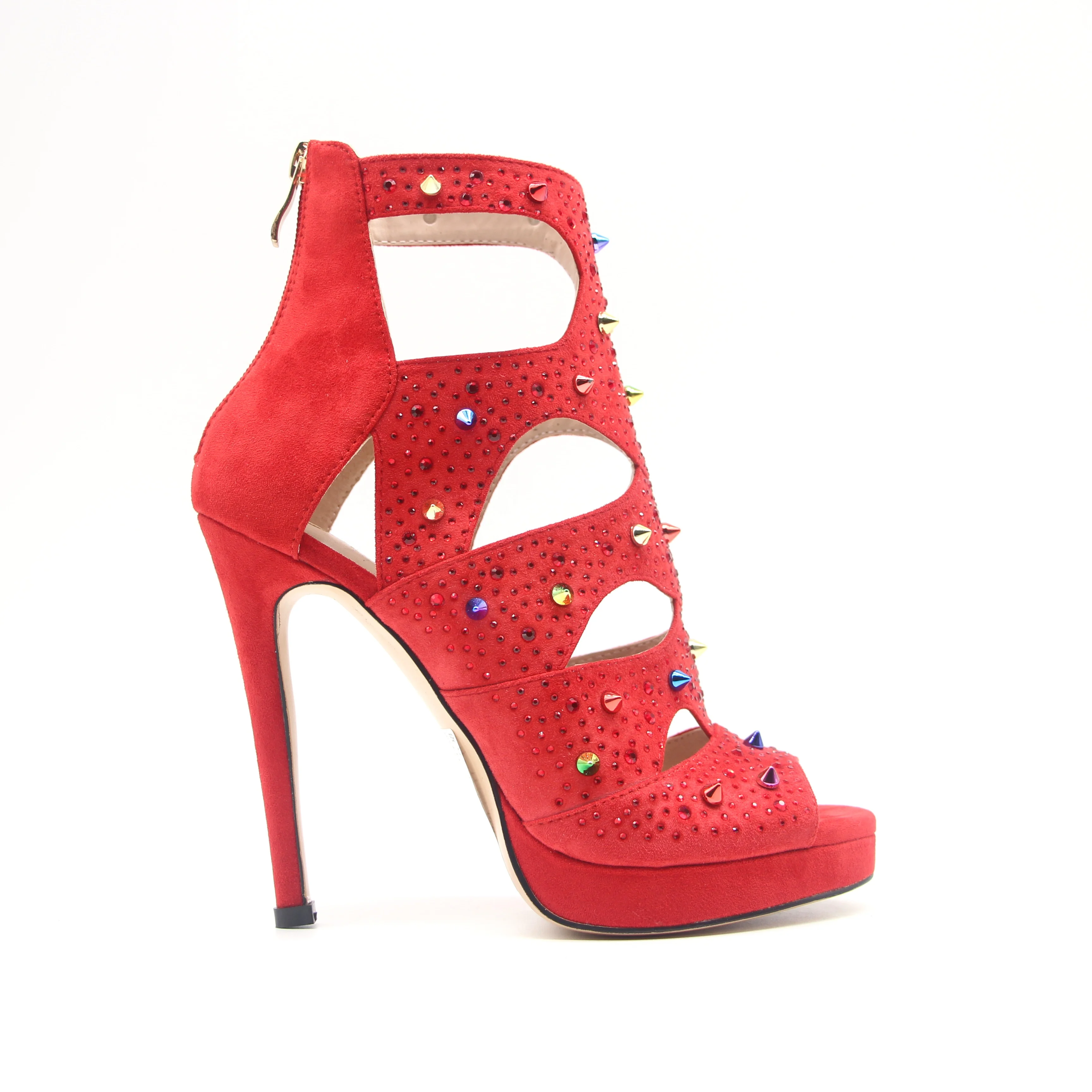 Женская обувь с красными вырезами и бриллиантами на подошве для профессионального банкета