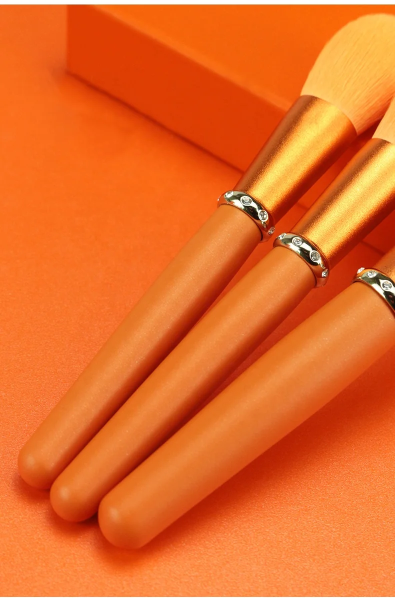 Simple orange Free Sample diamond Makeup Brush Soft Wool Easy Take Powder Custom Logo makeup brush wholesale