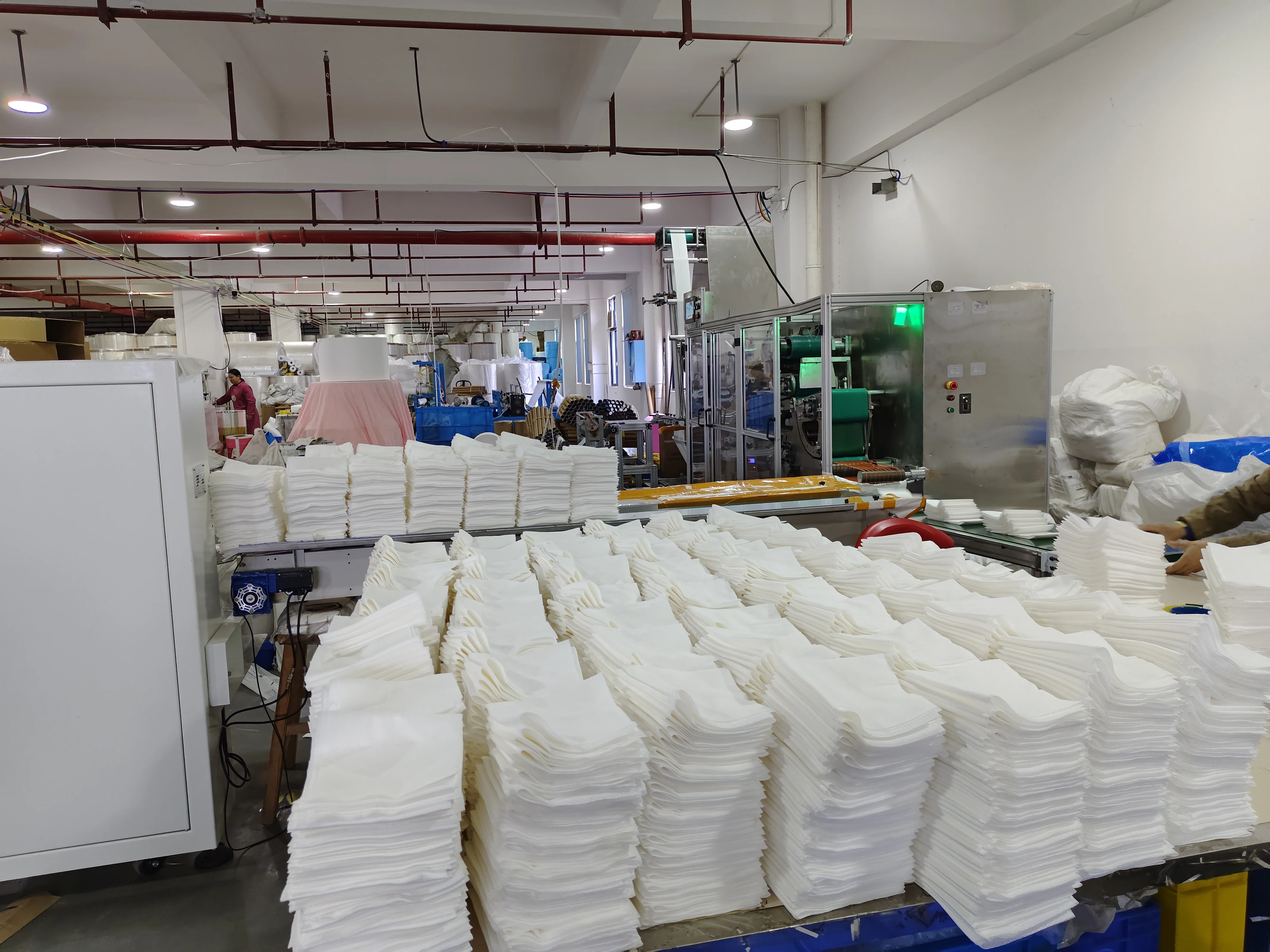 Custom Logo Disposable Nonwoven Comfortable Bath Towel