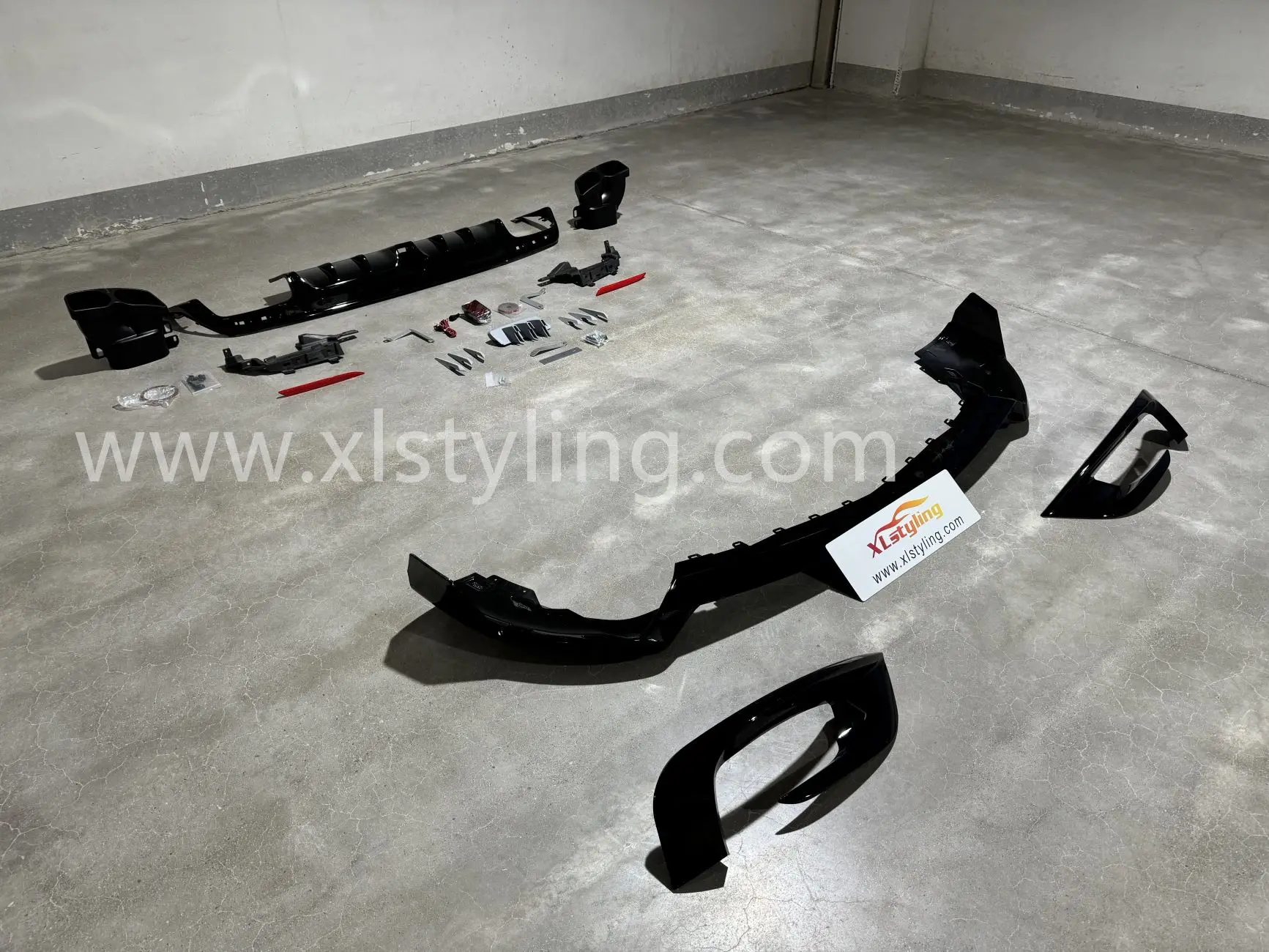 Car Accessories Body Kit Car Bumpers 2014-2017 BRS Rear Bumper Diffuser With Tips for Mercedes Benz W222 AMG