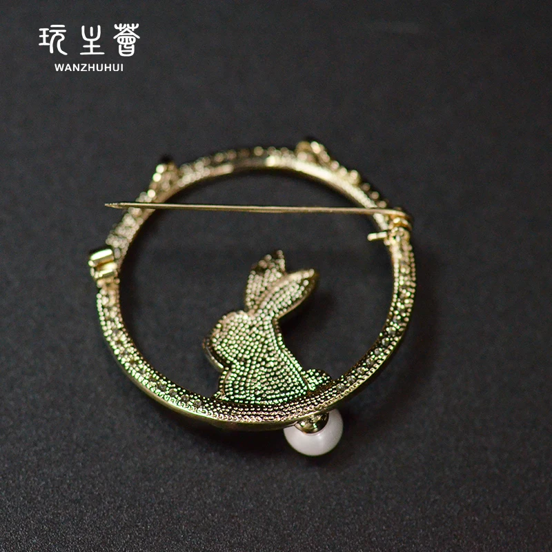 
Trending hot products Design New Women White rabbit Gift Party brooch animal brooches 
