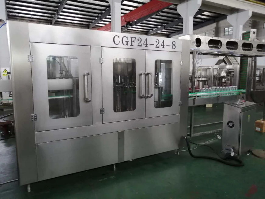 Automatic Rotary 5000BPH Water Filling Machine For 200 - 2000 ML Bottles From Chinese Factory