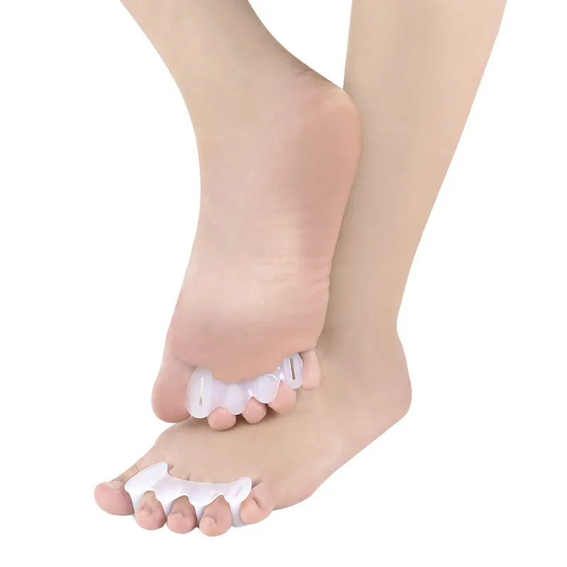 Wholesale new product three-hole silicone toe separator big foot bone hallux valgus corrector bunion toe separator