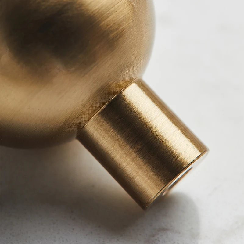 Solid Round Brass Cabinet Pulls Handles Kitchen Cupboard Wardrobe Drawer Cabinet Handles and bedroom Knobs C-2731