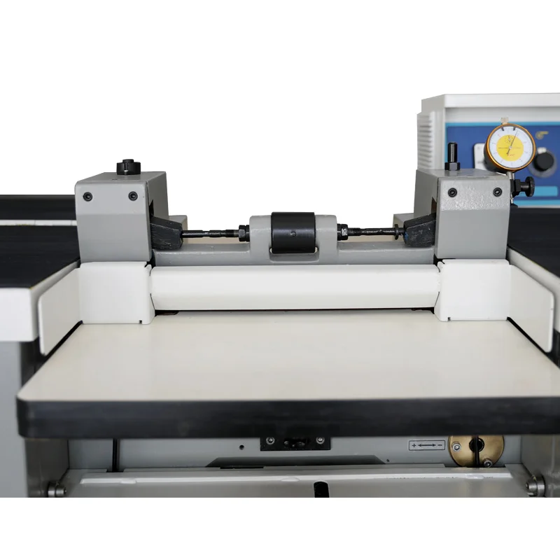 Бывший в употреблении нож для резины и кожи Fortuna AB320