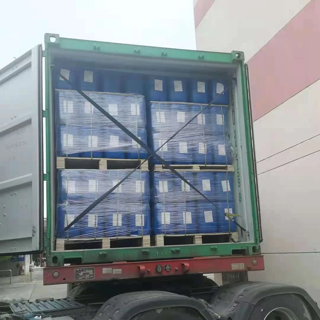 Laminating adhesive for edge banding