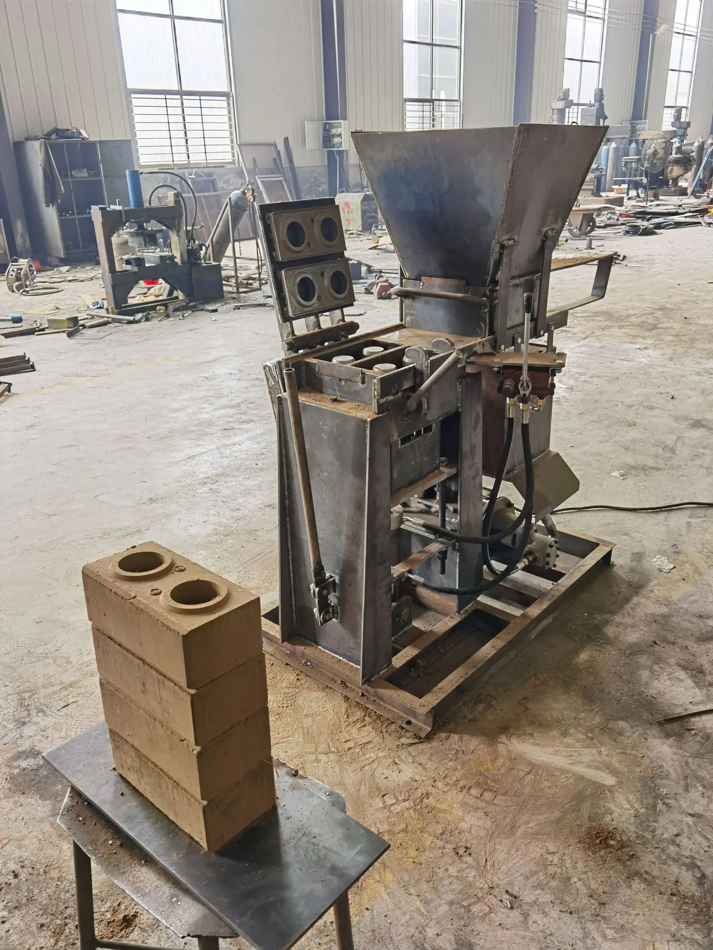 QMR2-40 Interlocking clay pressed commercial manual clay brick making machine