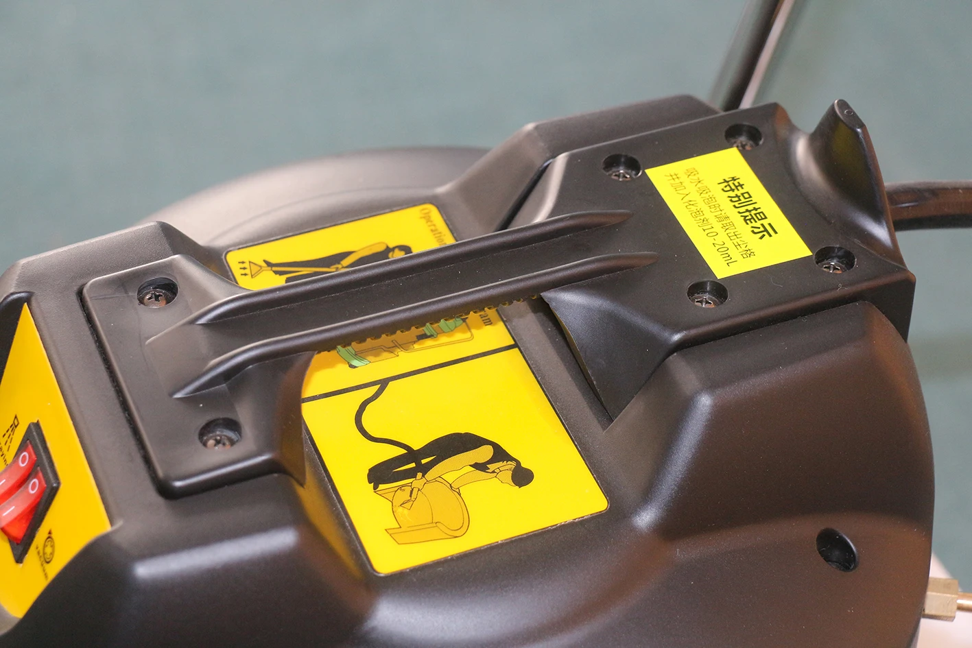 30L China motor vacuum cleaner for carpet and sofa car upholstery cleaner vacuum cleaner for carpet couch cleaning machine