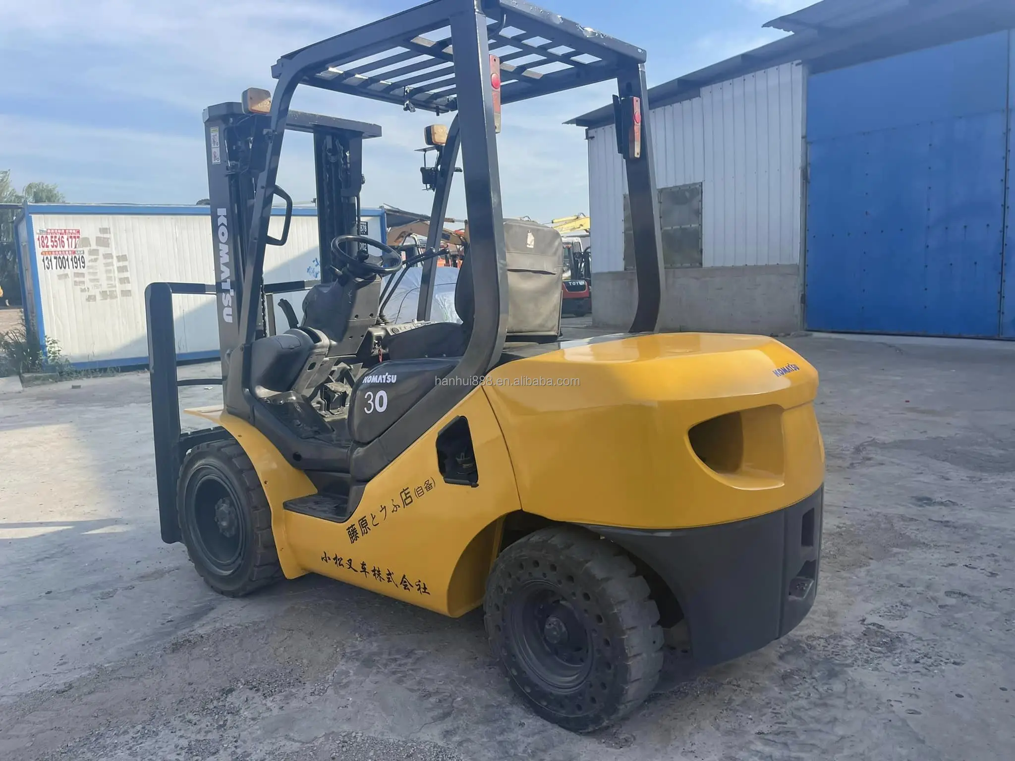 95% Новый высокопроизводительный погрузчик komatsu30 3-тонный Подержанный вилочный оригинальная японская строительная машина