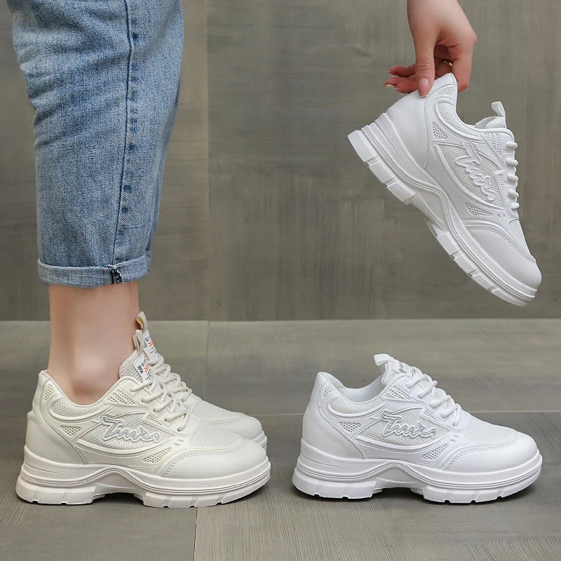 Женские сетчатые кроссовки на высоком каблуке, повседневная женская обувь на шнуровке, Спортивная дышащая женская обувь на танкетке на высоком скрытом каблуке, 2022