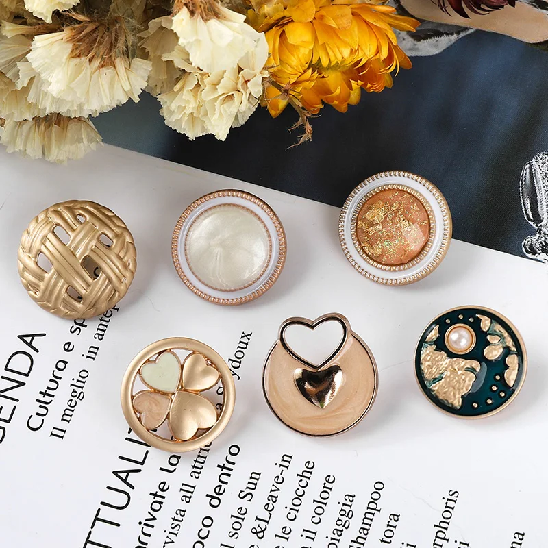 High quality clothes and coat woolen coat trench coat ladies decoration Washable Engraved Buttons