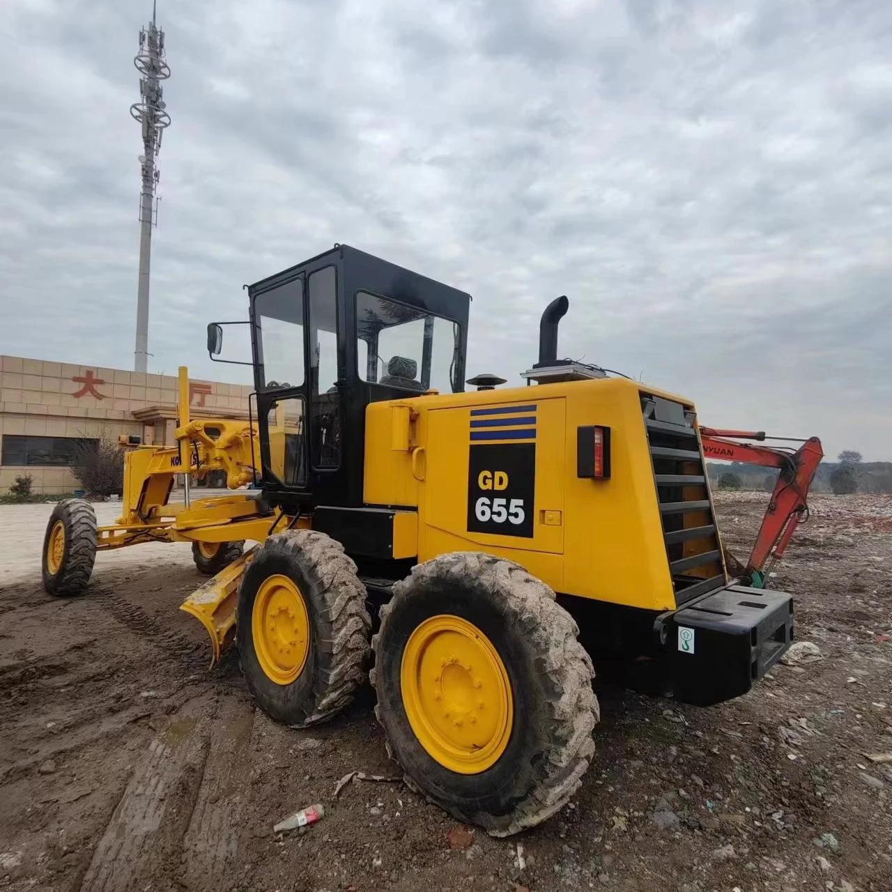 Оригинальный автомобильный грейдер Komatsu 705 по низкой цене GD655 18 тонн строительная машина для продажи