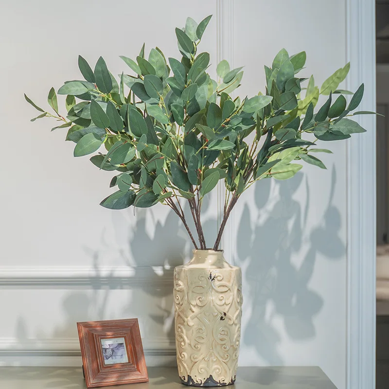 Wholesale Simulated Plant Eucalyptus Leaf Flower Arrangement Table Simulated Eucalyptus Leaves for Decoration