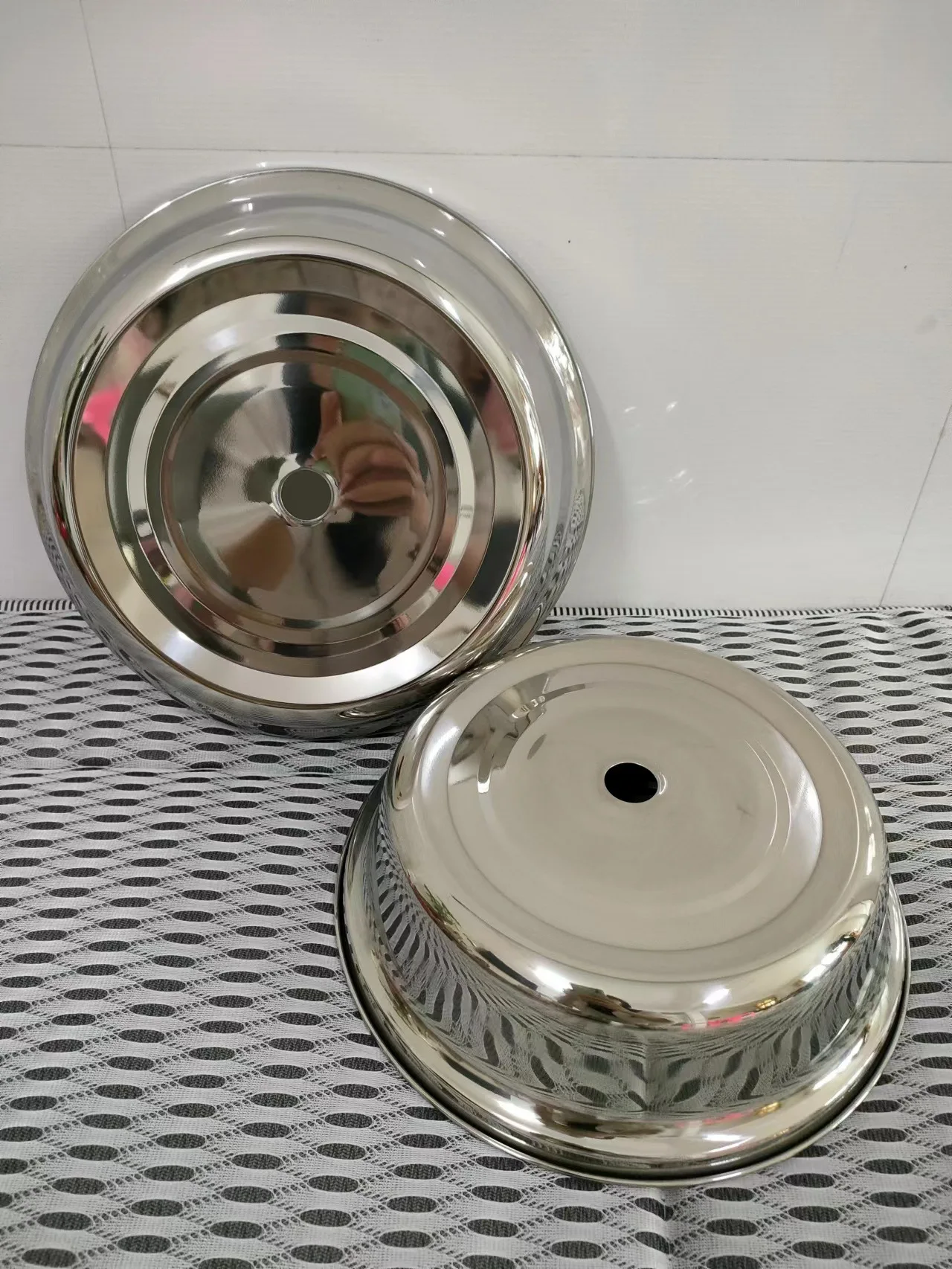 Stainless Steel Metal Buffet Table Serving Round Plate Hotel Kitchen Restaurant Commercial Dinning Tray Food Cover