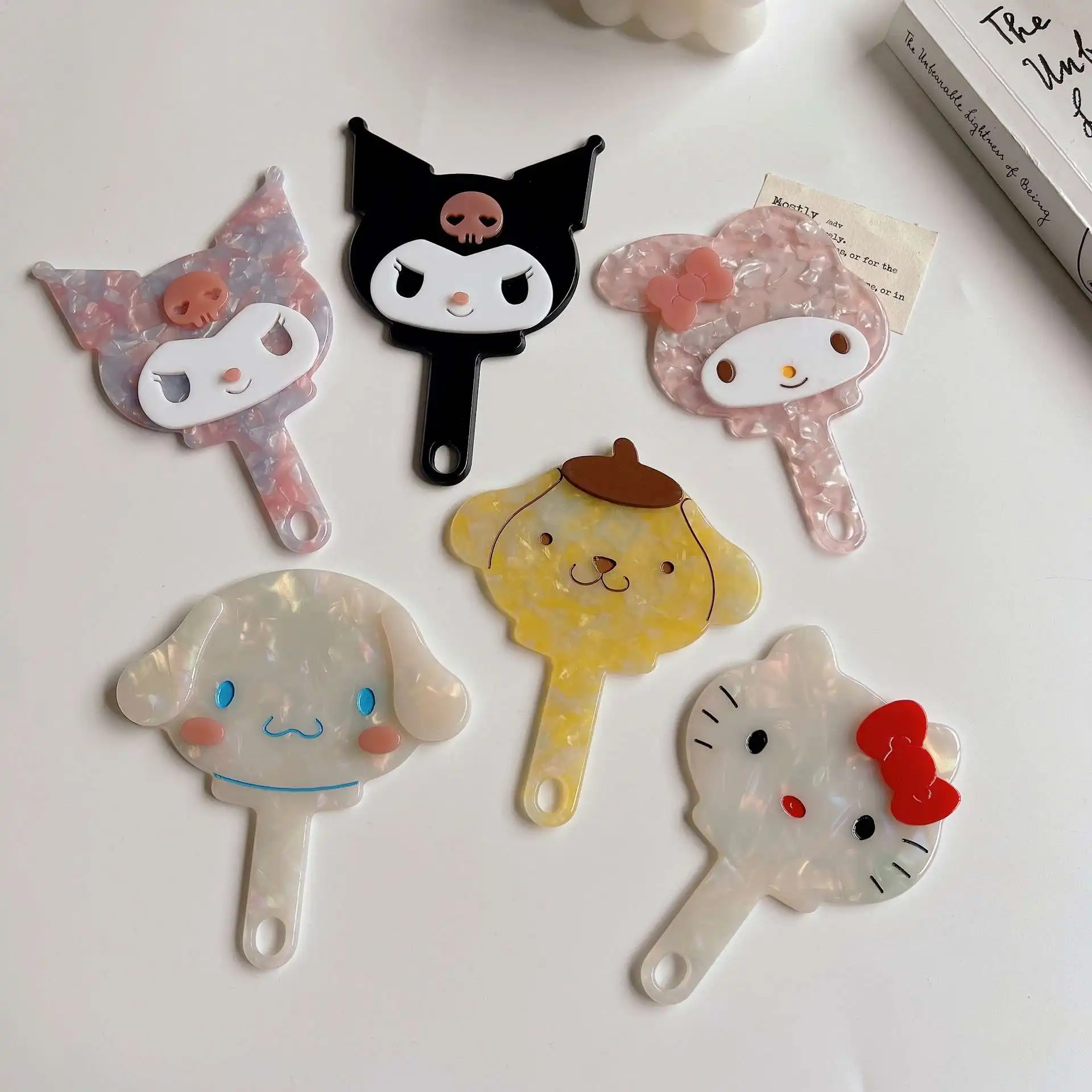 Creative Cartoon Acetic Acid Mirror Acetate Hand hello kitty Mirror with Handle Cosmetics Portable Vanity Mirror