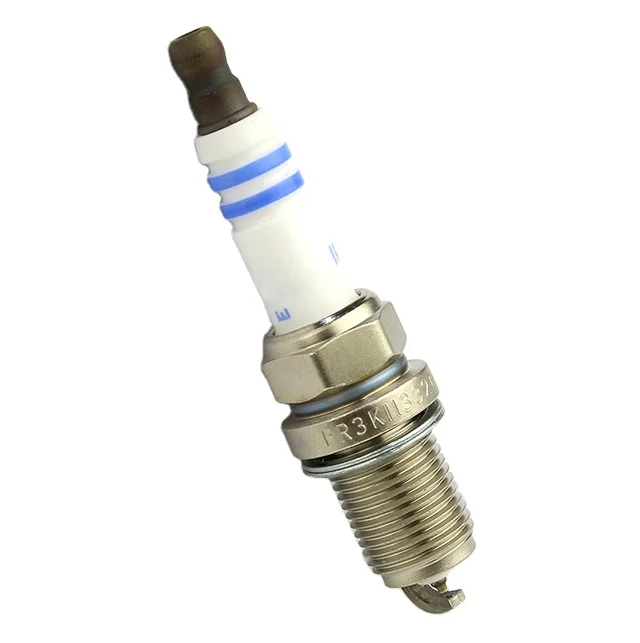 Hot Selling Auto Car Part Spark Plug Fr3kii332 1000450457 02422555111 Gas Engine Spare Parts Spark Plug Bujias For Weichai