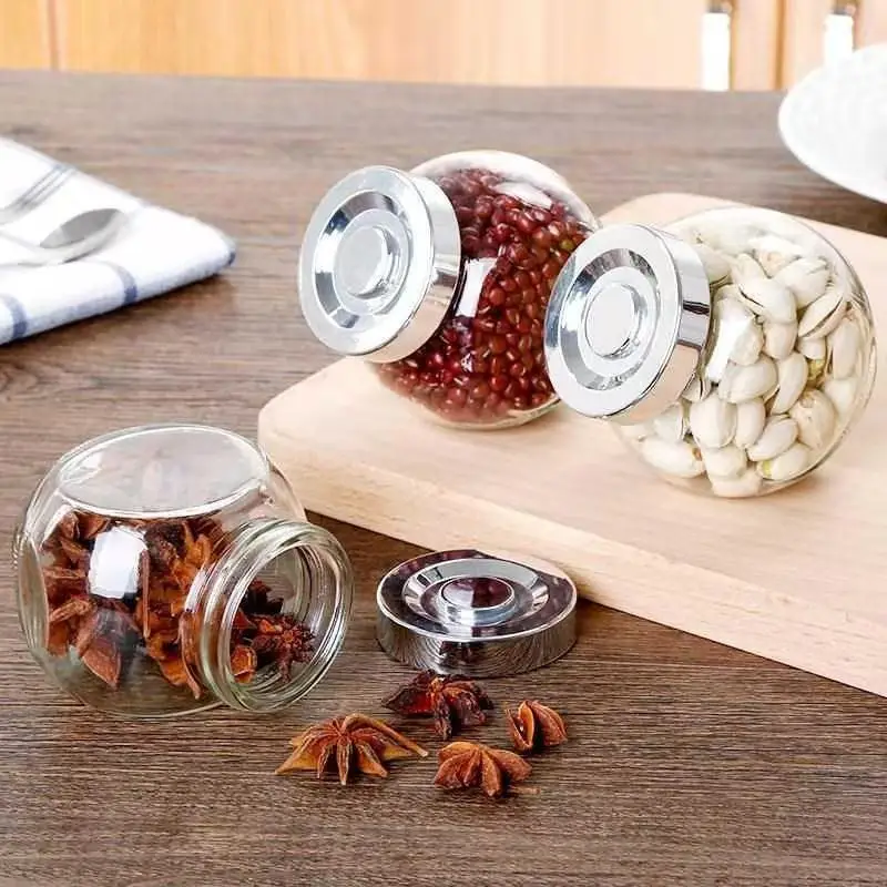 Custom printed label sealed spice jar 4oz 6oz glass seasoning chili jar black pepper storage bottle metal cap in kitchen