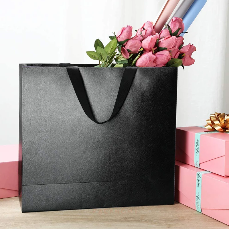Wholesale custom printed  luxury shopping gift handle black paper bag with paper bags with your own logo
