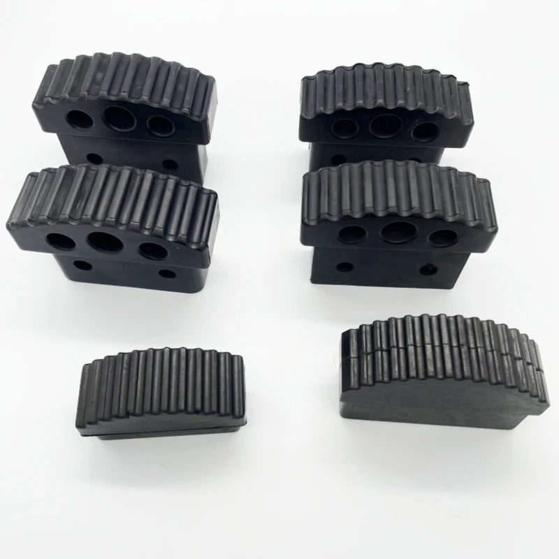 Высококачественные резиновые детали на заказ, противоскользящая шапочка для ступеней