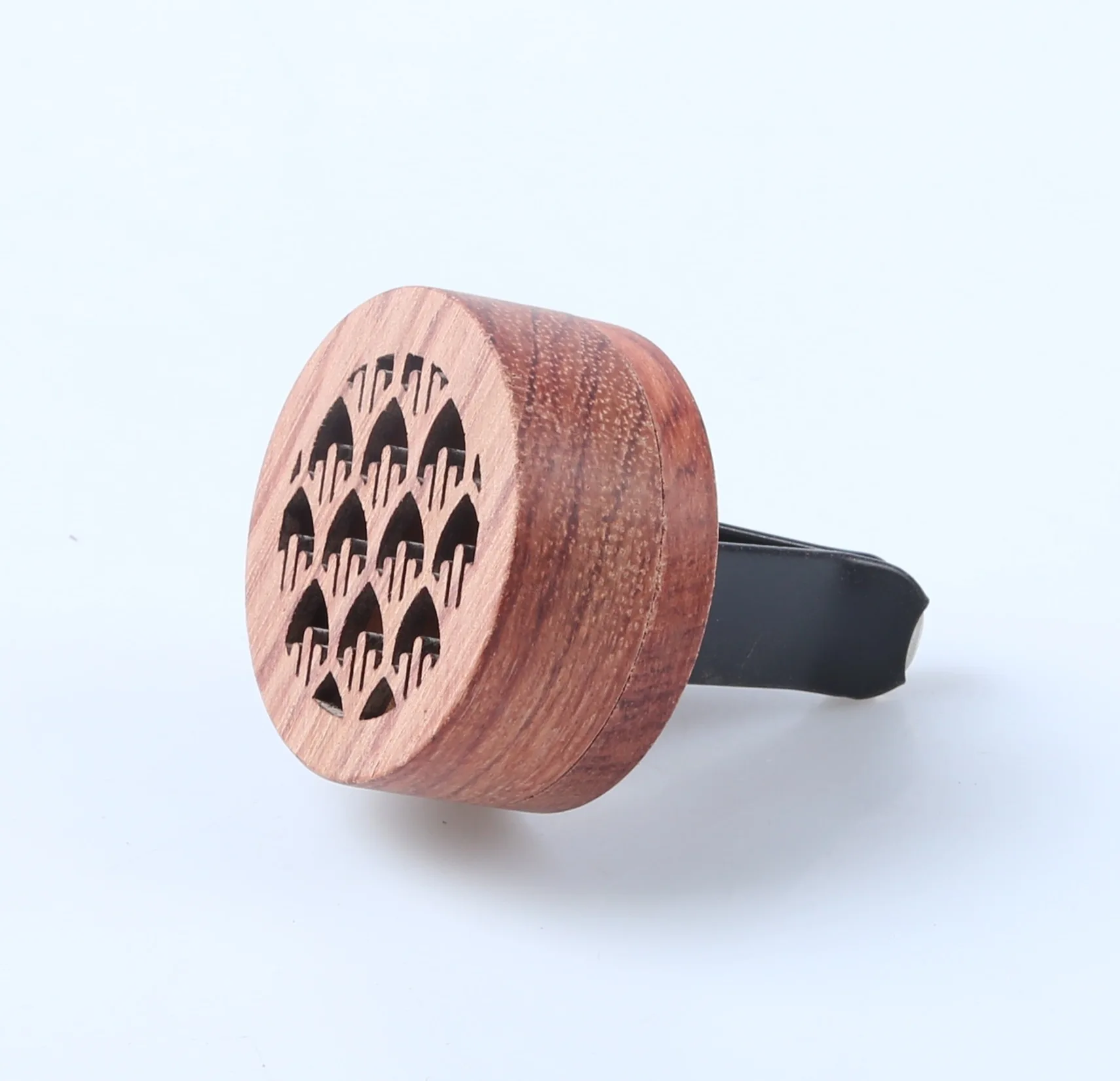 Car diffuser air outlet diffuser aromatherapy  with essential oil wood car aromatherapy device log ornaments