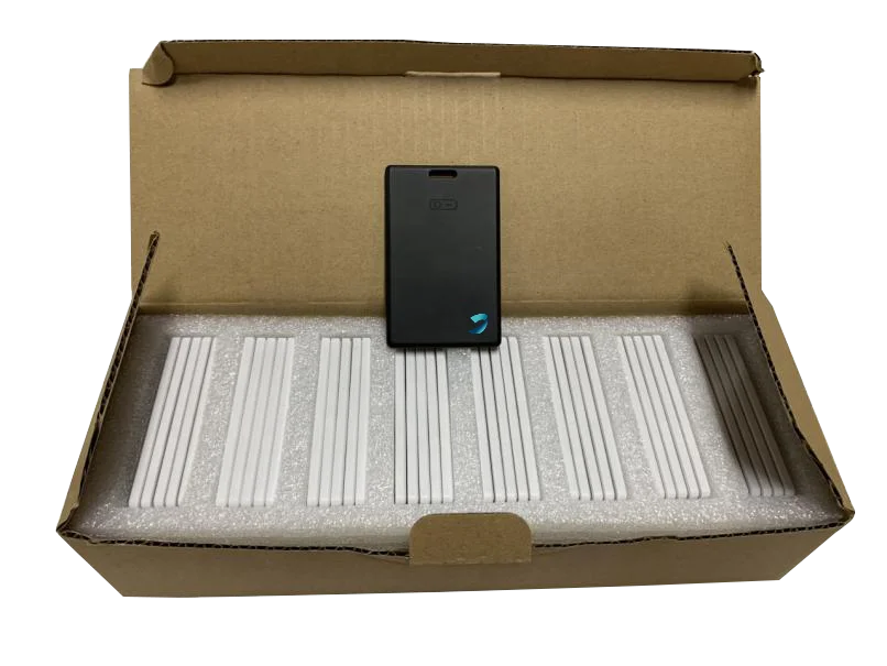STiE7 Low Tx power iBeacon Eddystone beacon card type BLE5.0 SDK with the customizable 3-axis accelerometer/NFC