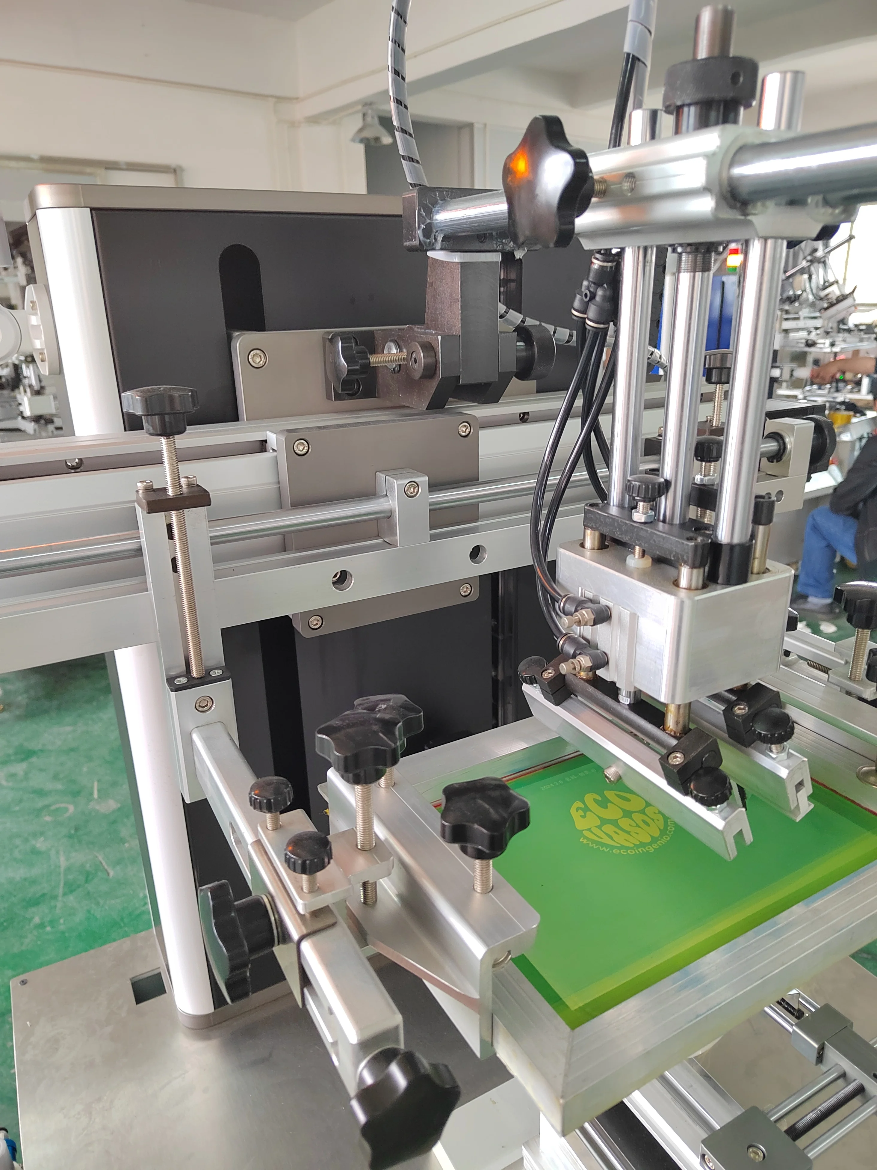 Servo Silk Screen Printing Machine Glass Bottle Screen Printer With Color Sensor For plastic Bottle cups