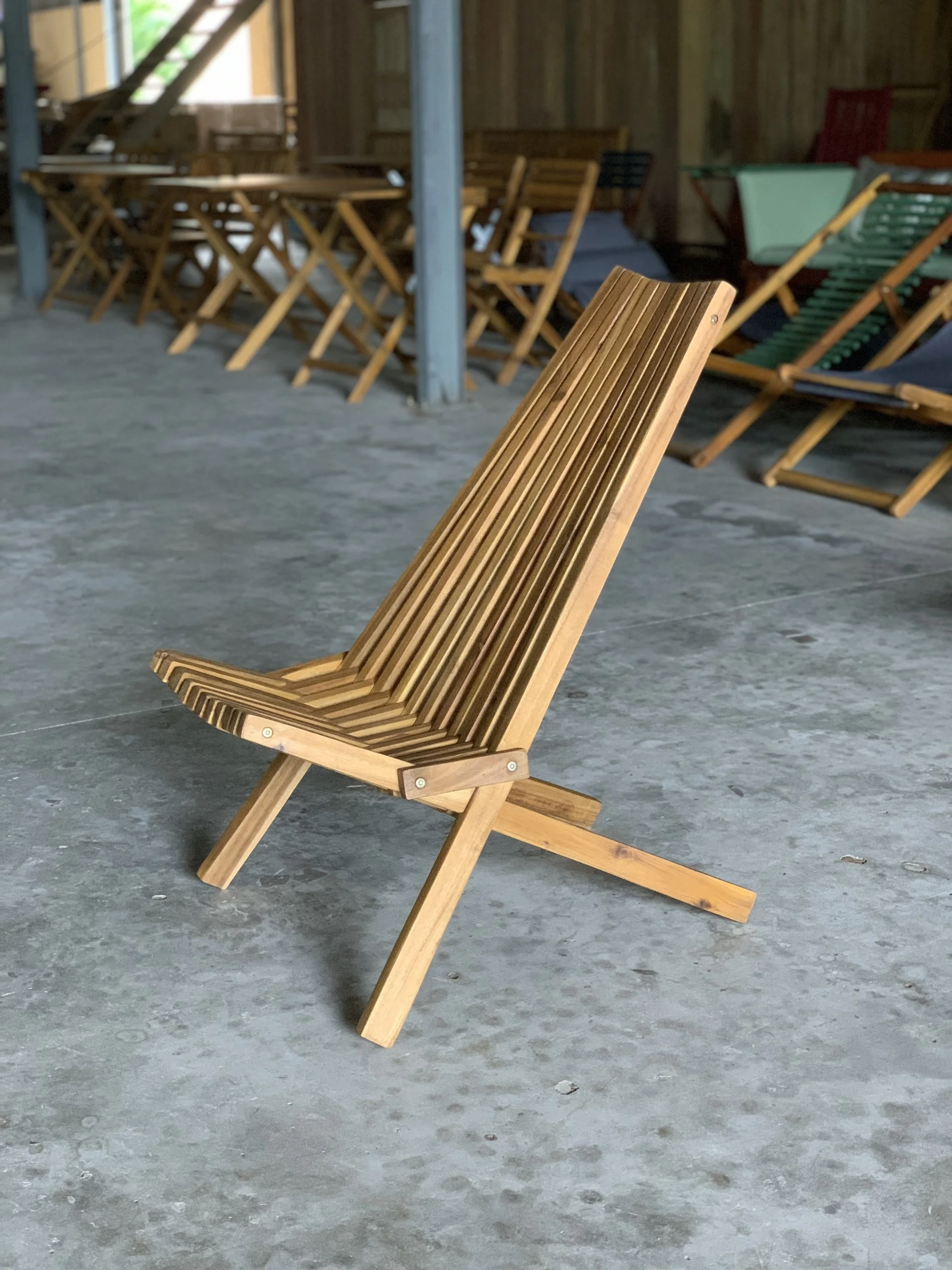 High quality Vietnamese Acacia wood  Outdoor fishing chair / Camping wooden beach chair