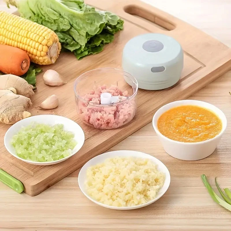 Mini Food Chopper Wireless Portable Electric Vegetable Grinder Rechargeable Mini Garlic Grinder for Chili Onion Vegetable Nuts