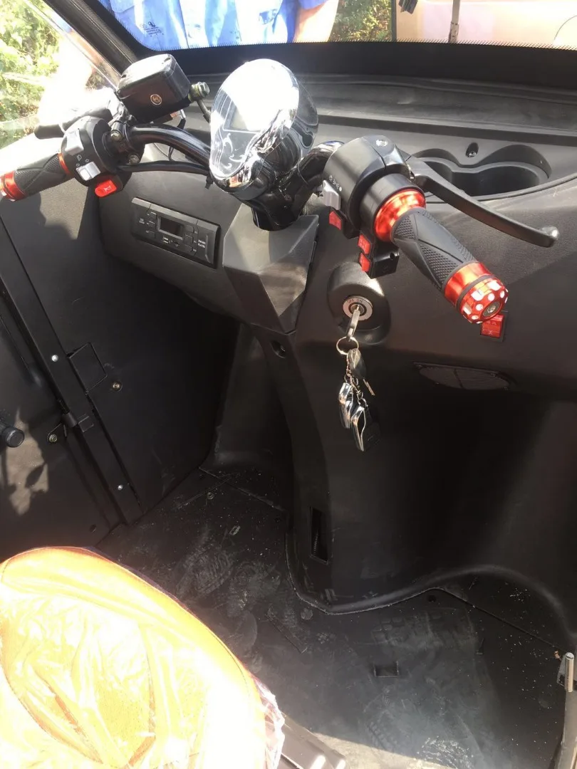 enclosed  cabin adult other motorized tricycles cargo  electric tricycles