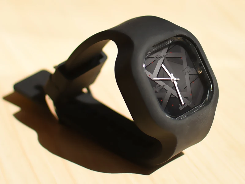 New Arrival watch 50M Water resistant Japan movement Silicone interchange strap own logo customs man lady unisex