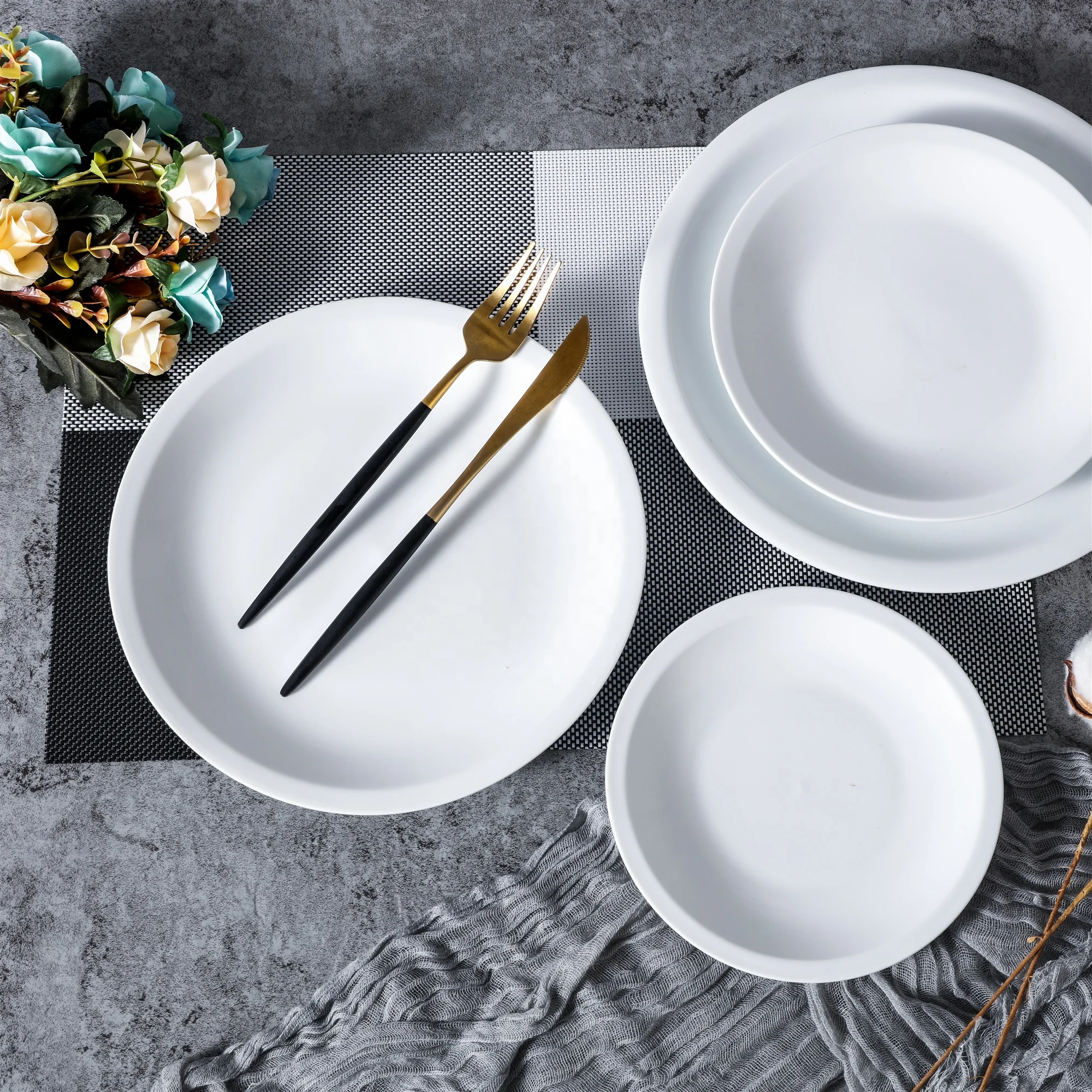 Cheap Wholesale Manufacture Narrow Side Round White Ceramic Of Plates Sets Dinnerware Platos Assiette Wedding  Plates