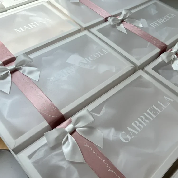 Personalized Empty Gift Boxes For Bridesmaid Proposal Bridal Party Gift Boxes With Pet Clear Lid Custom Logo Ribbon