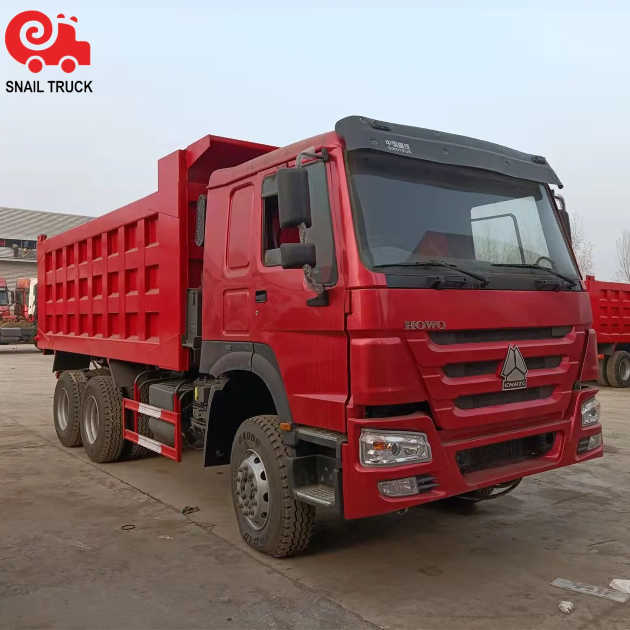 chinese RHD or LHD Sinotruk HOWO375 HP 371HP Used 6X4 8X4 Dump Truck with crane 40ton Heavy Tipper Truck sale in africa