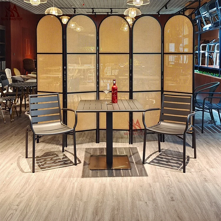 Modern Outdoor Furniture Aluminum Round Table With Umbrella Hole Patio Restaurant French Bistro Coffee Round Metal DiningTable