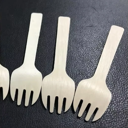 Eco-friendly Kitchen Accessories Wholesale Wooden Strong Knife Fork Spoons For Food dalian daylight wood