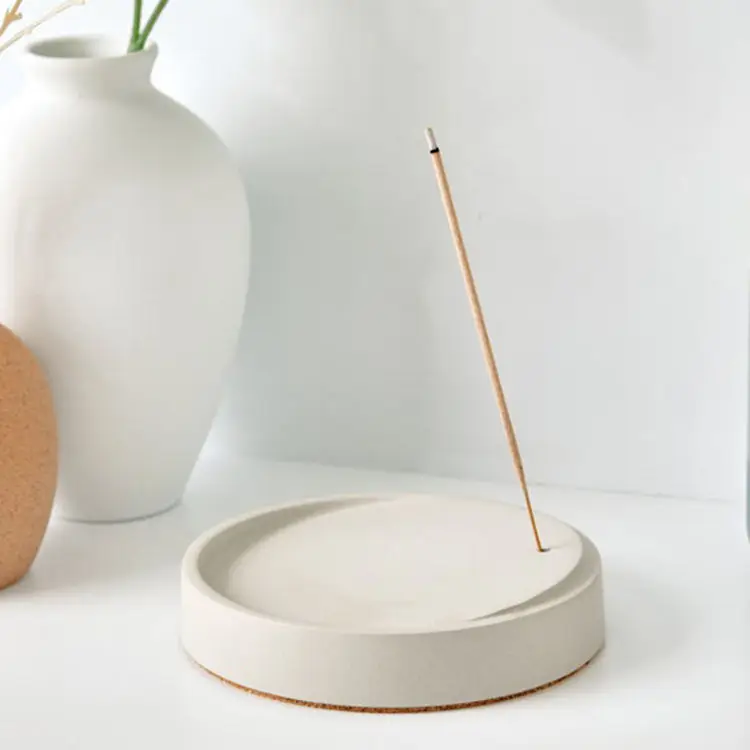 UOBOBO wholesale ceramic custom circular hand incense burner holder stick incense display stand japan