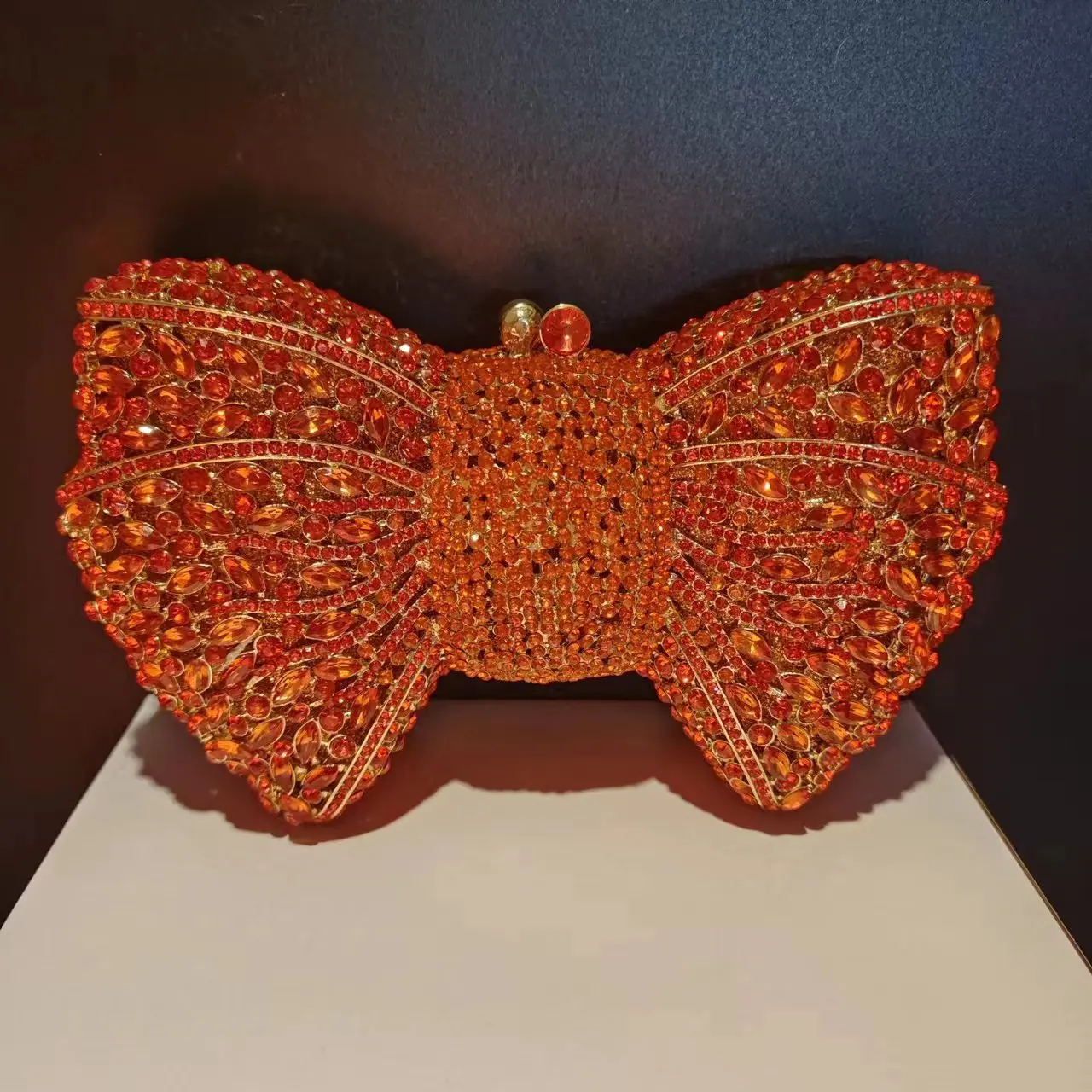 Custom Logo China Supplier Evening Crystal Purses Stone Clutch Bow Shaped Wedding Ladies Bow Tie Purse Clutches for Women
