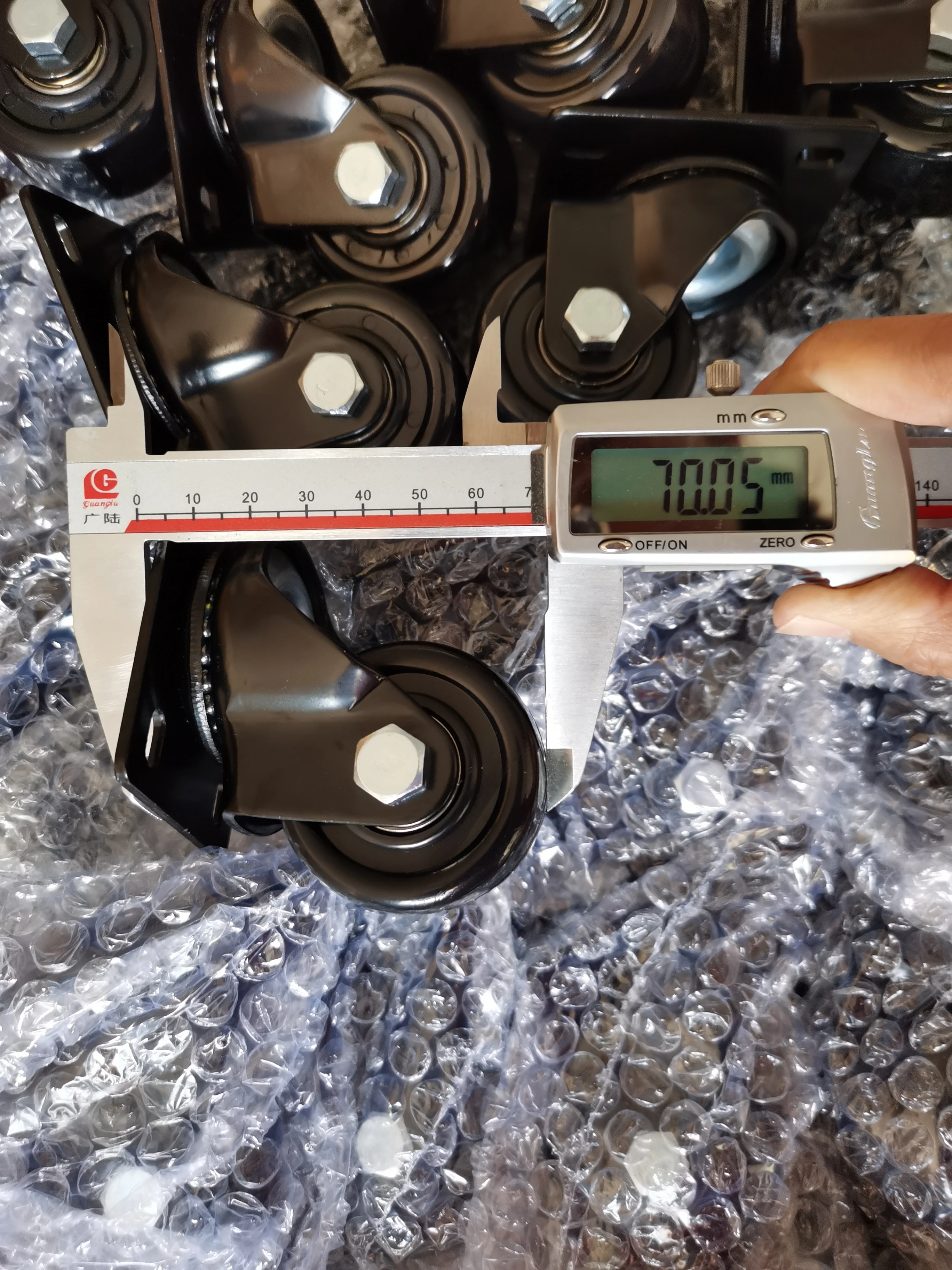 Durable 1.5/2In Small Black Furniture Castor High Load 100/150KG Brake Nylon Swivel Wheel Low Profile M10/12 Thread Stem Caster