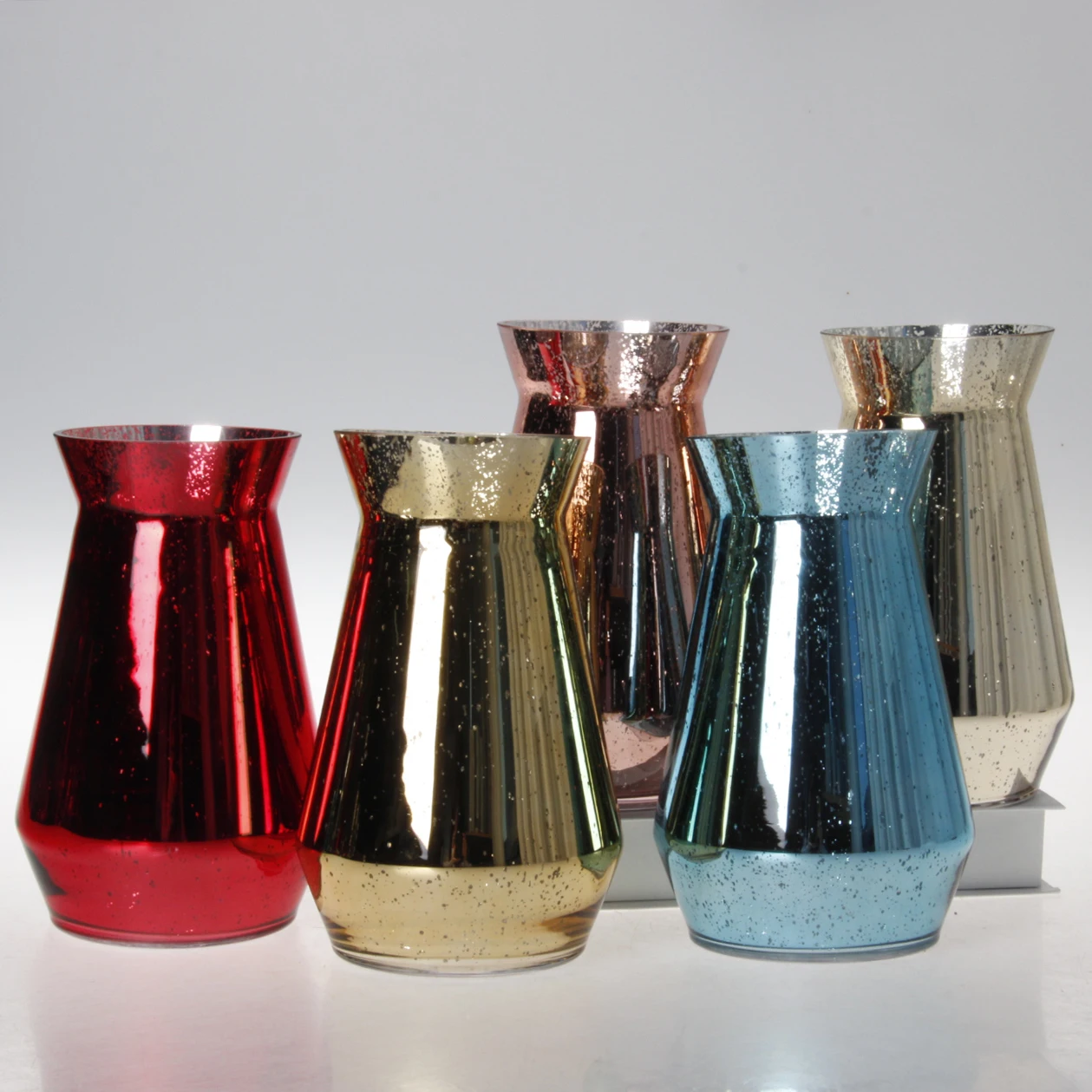 wholesale elegant white glass vase home table decorative glass flower vase for wedding decoration