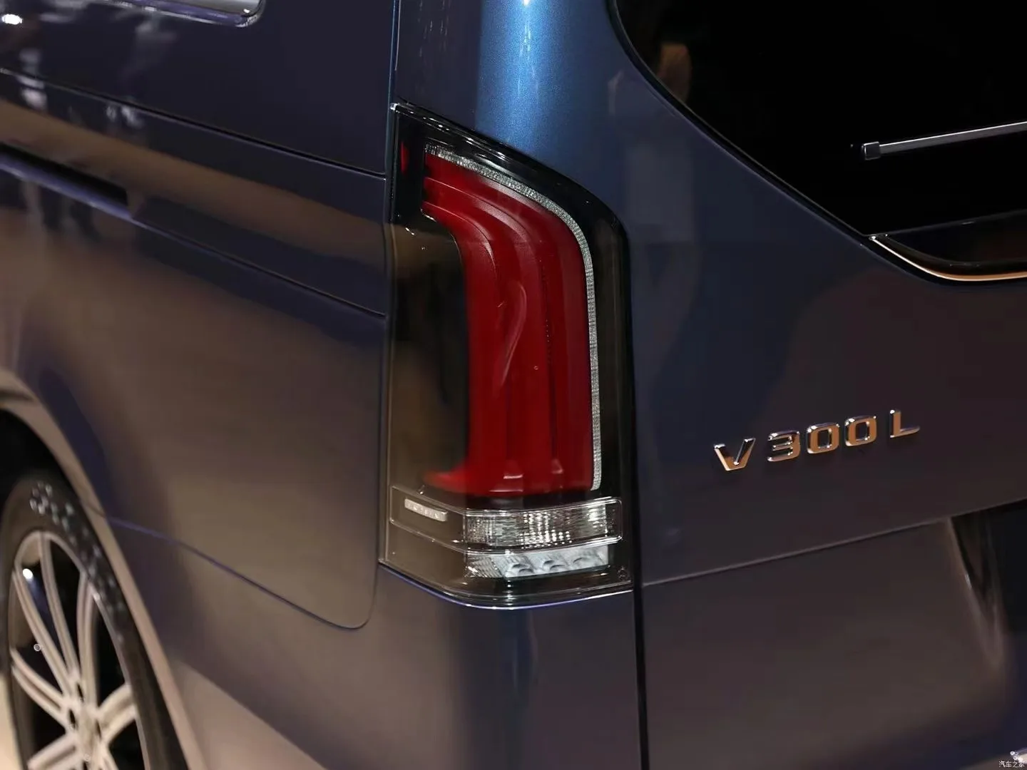 High Quality Taillight for  Vito 2016-2023 upgrade to V Class 300 New Taillight