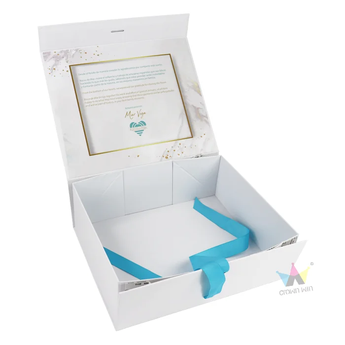 Складная картонная подарочная коробка на заказ с магнитной застежкой