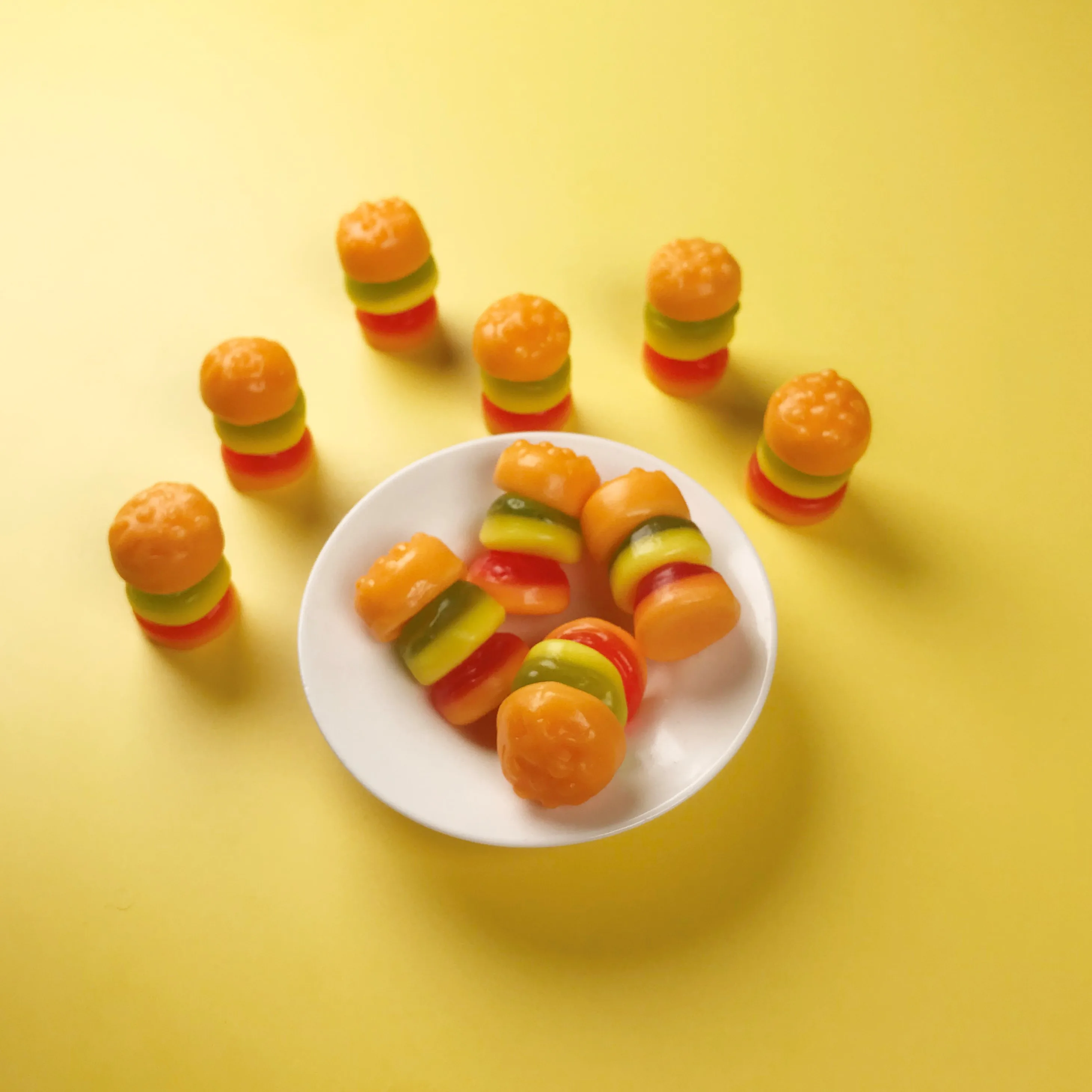 Kids love to eat Hot-selling mini sweet soft fruity flavor hamburger shape gummy candy